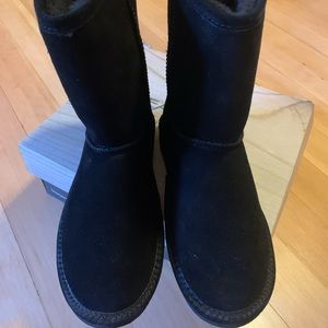 Brand new bearpaw dorado boots